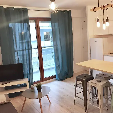 1 Quai Ferdinand Favre Apartment *